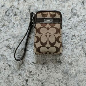 Mini Coach Wristlet/ID wallet